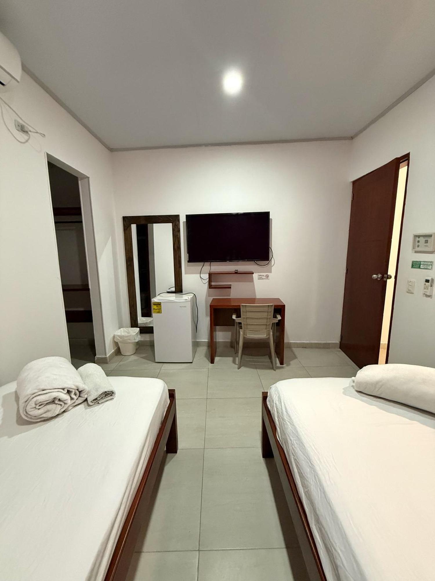 Apartahotel Caribe Diez San Andrés Екстериор снимка