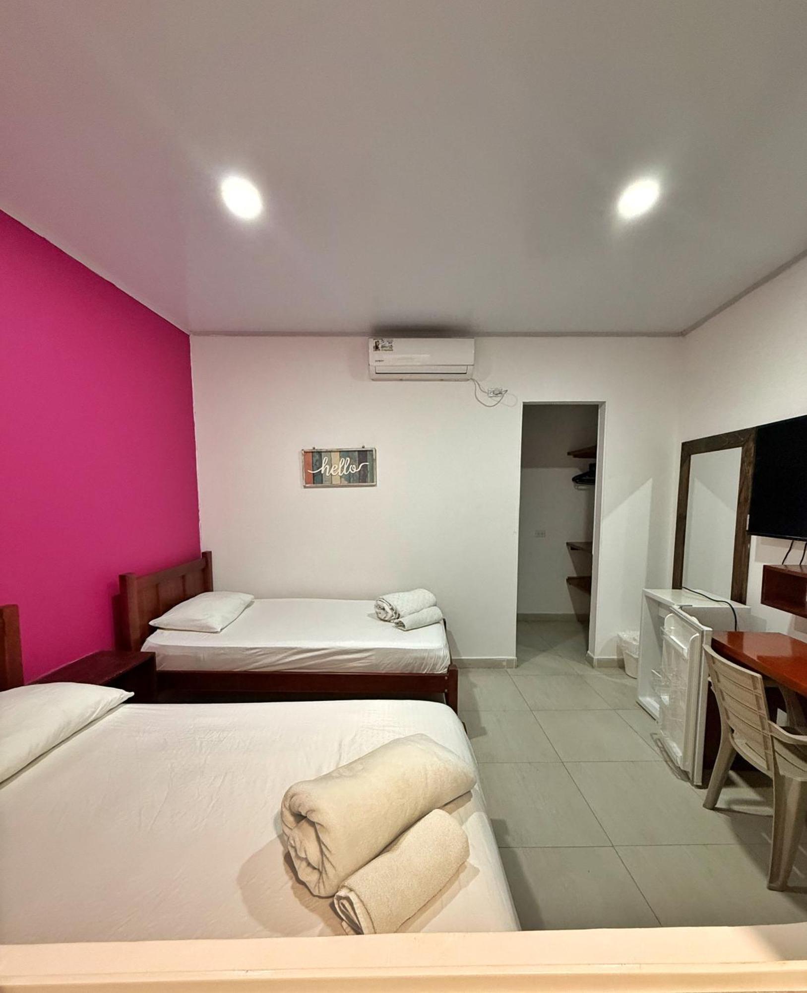 Apartahotel Caribe Diez San Andrés Екстериор снимка