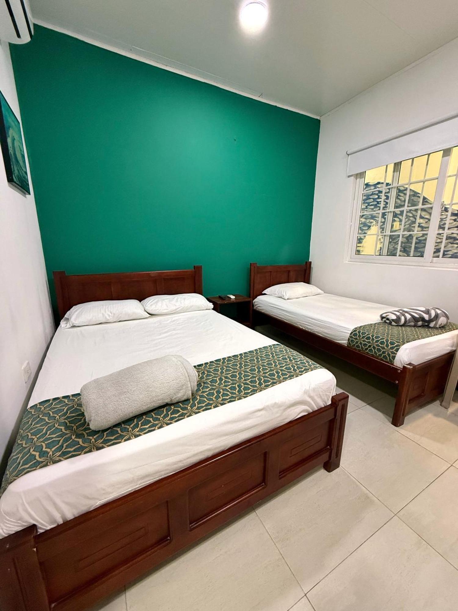 Apartahotel Caribe Diez San Andrés Екстериор снимка