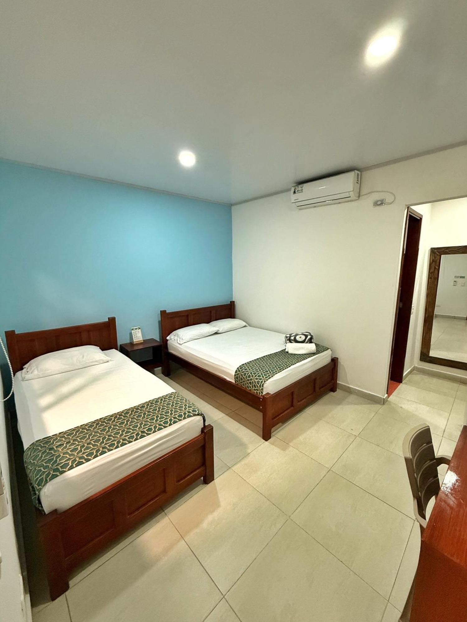 Apartahotel Caribe Diez San Andrés Екстериор снимка