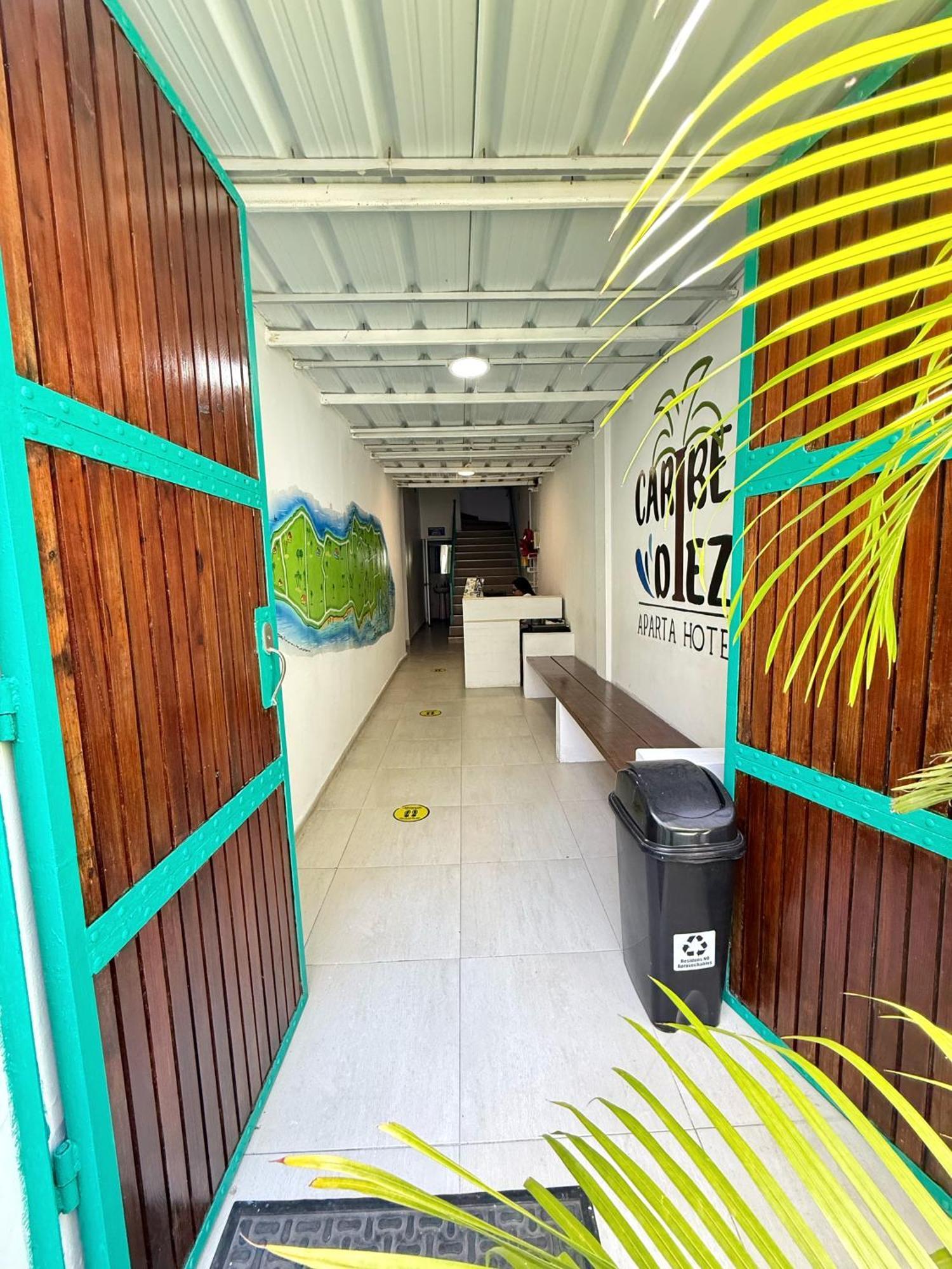 Apartahotel Caribe Diez San Andrés Екстериор снимка