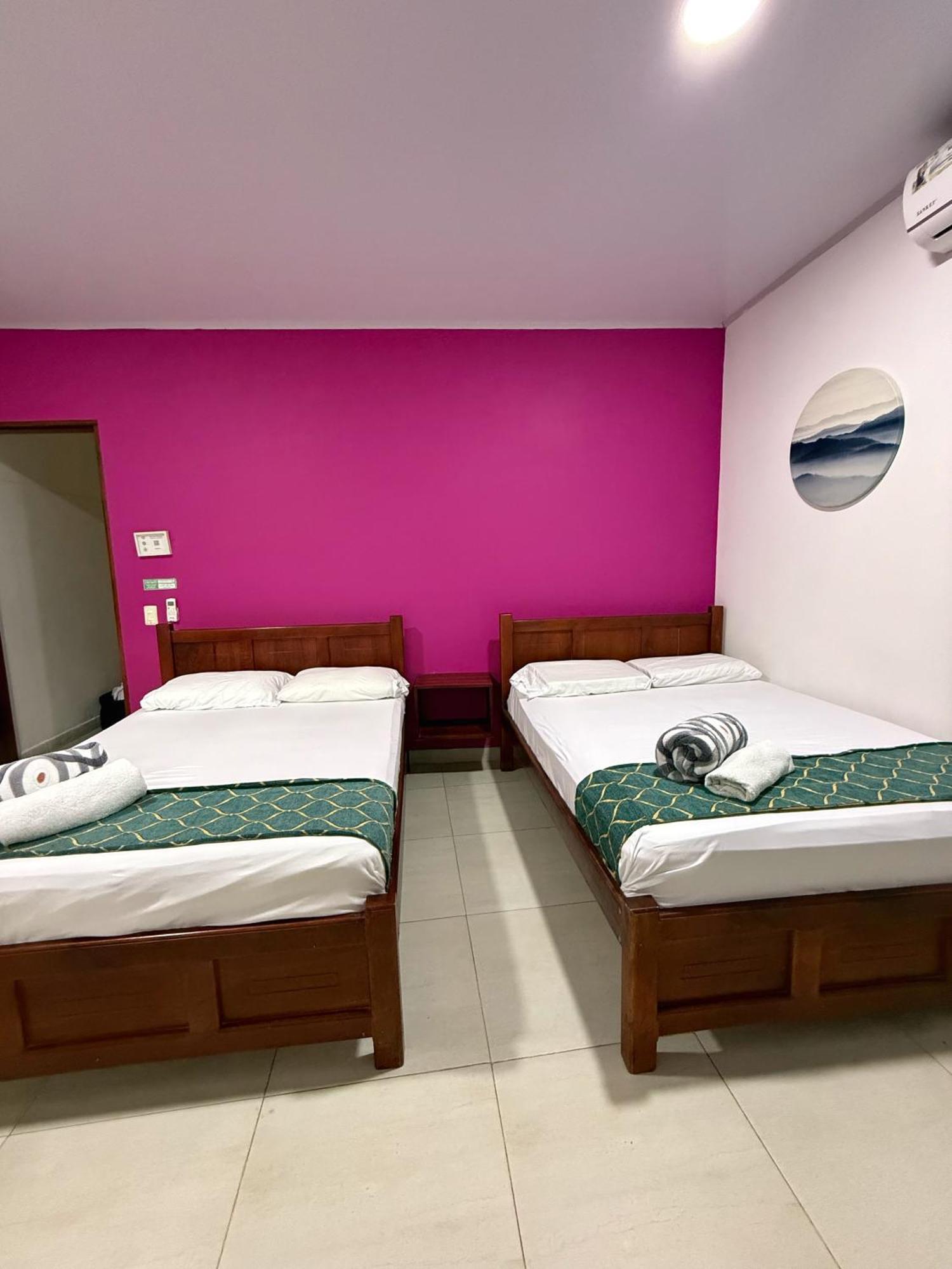Apartahotel Caribe Diez San Andrés Екстериор снимка
