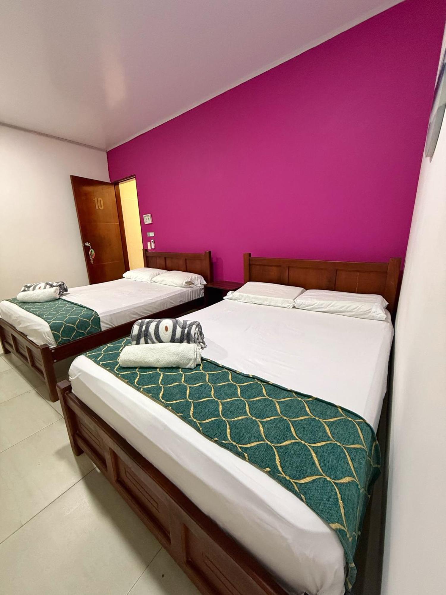 Apartahotel Caribe Diez San Andrés Екстериор снимка