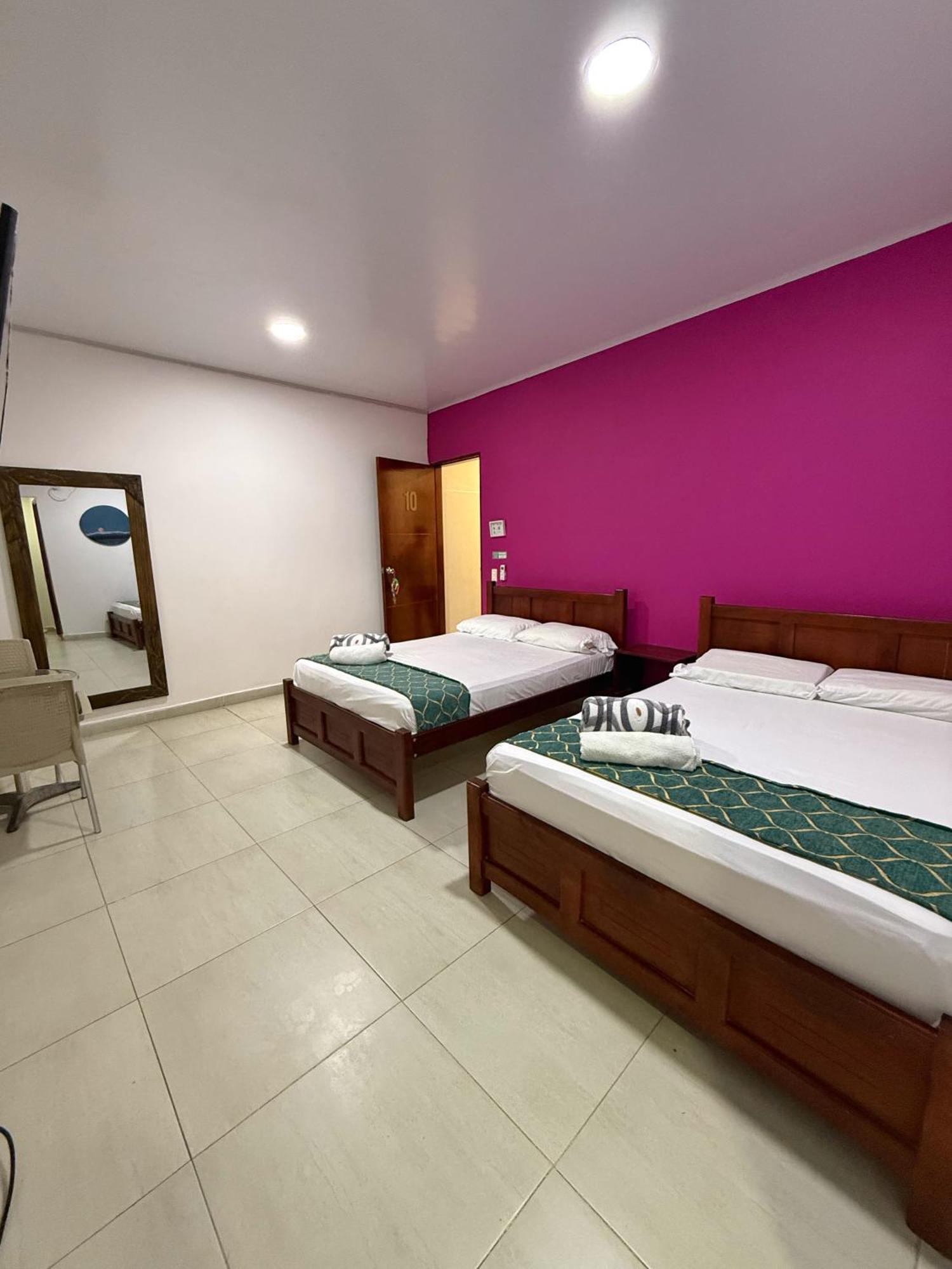 Apartahotel Caribe Diez San Andrés Екстериор снимка